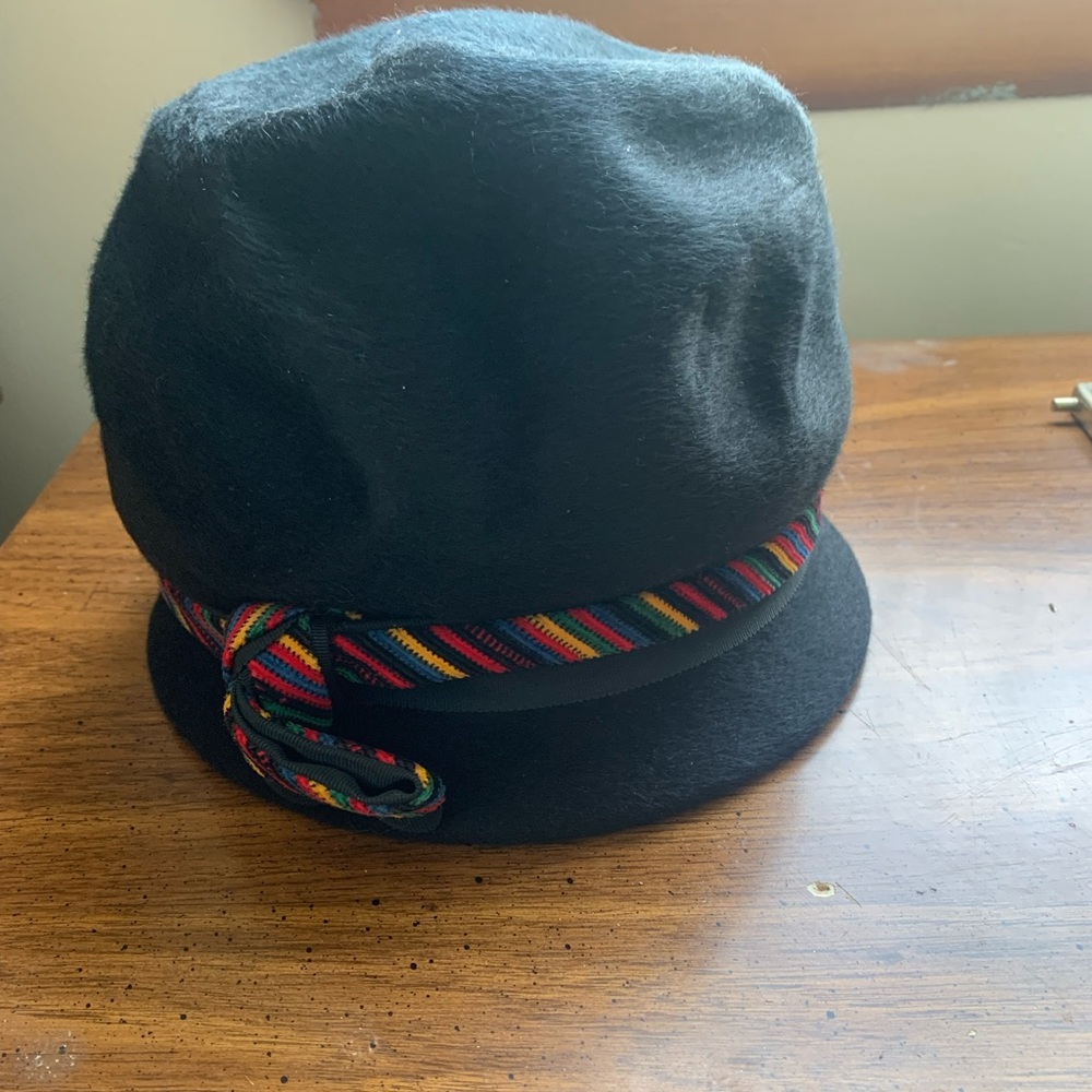100% wool 𝐕𝐢𝐧𝐭𝐚𝐠𝐞 𝐇𝐚𝐭.* BUNDLE VINTAGE HATS FOR BIG DISCOUNTS*